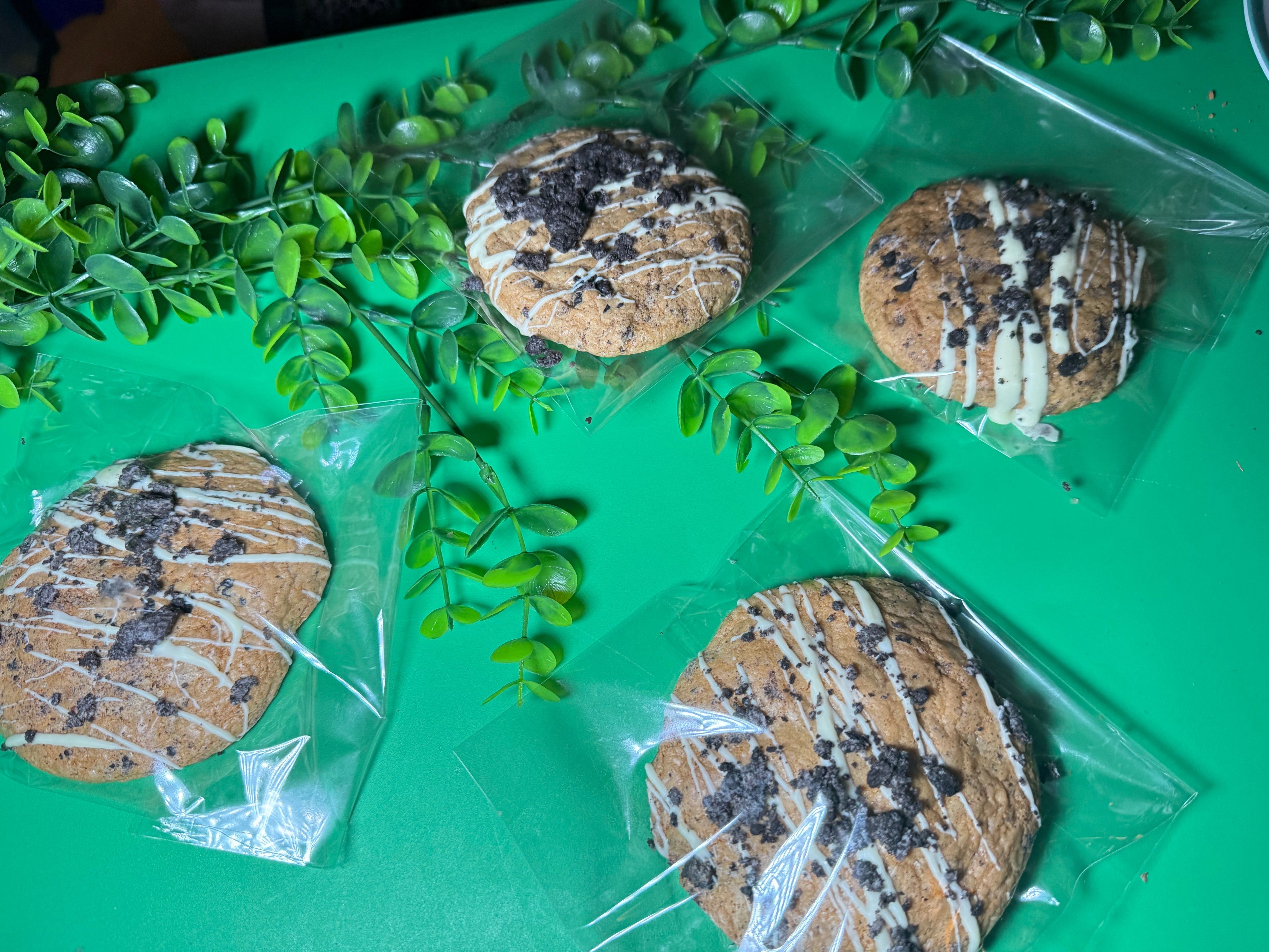 Oreo cookie